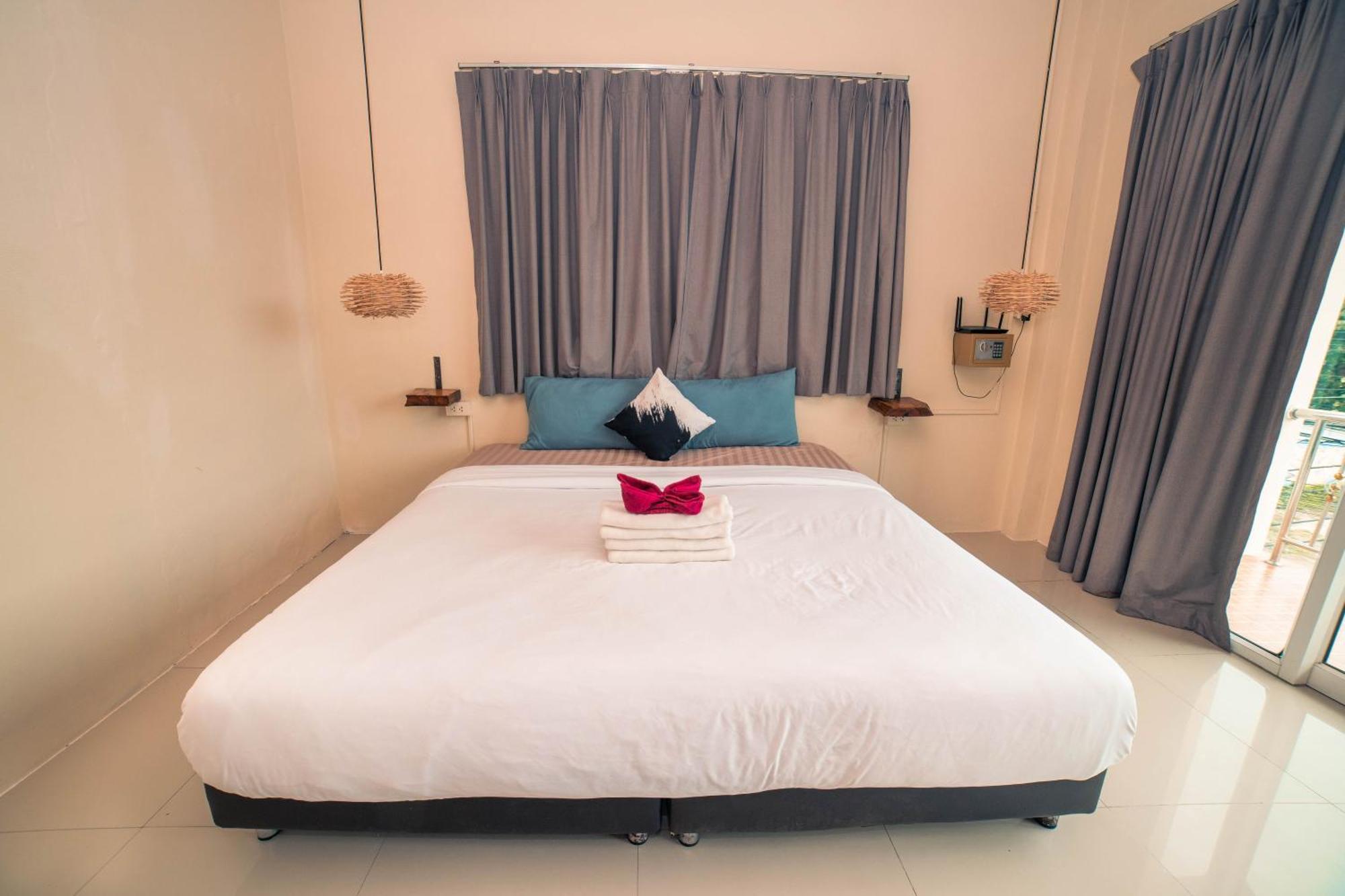 Arena Seaview Hotel Baan Tai Buitenkant foto